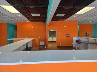 Plus de détails pour 4201 62nd Ave N, Pinellas Park, FL - Local commercial à louer