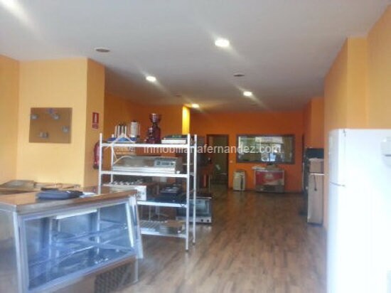 Local commercial dans Cáceres, Cáceres à vendre - Photo de l’immeuble – Image 1 sur 13