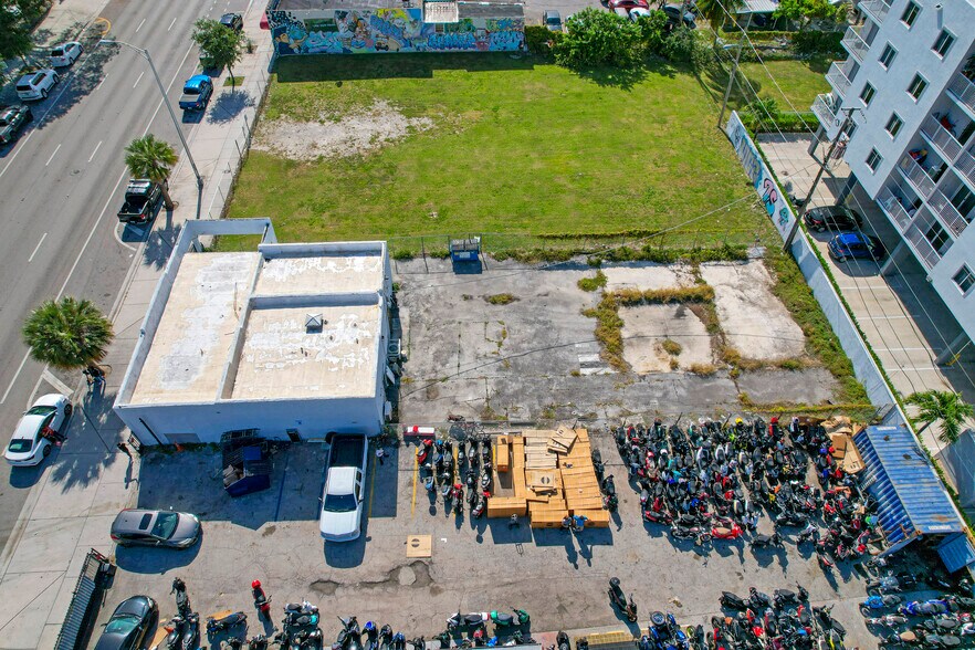 727 W Flagler St, Miami, FL à louer - Photo de l’immeuble – Image 2 sur 5