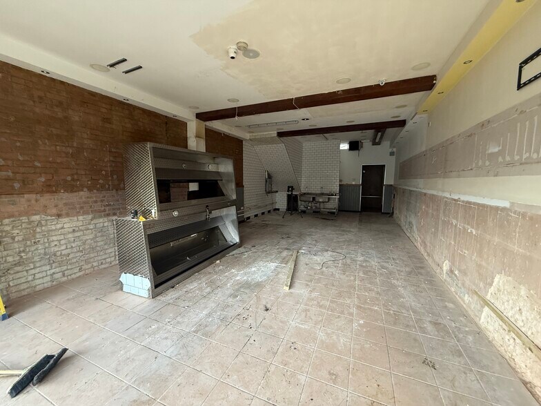 41 Darkes Ln, Potters Bar à vendre - Photo de l’immeuble – Image 2 sur 5