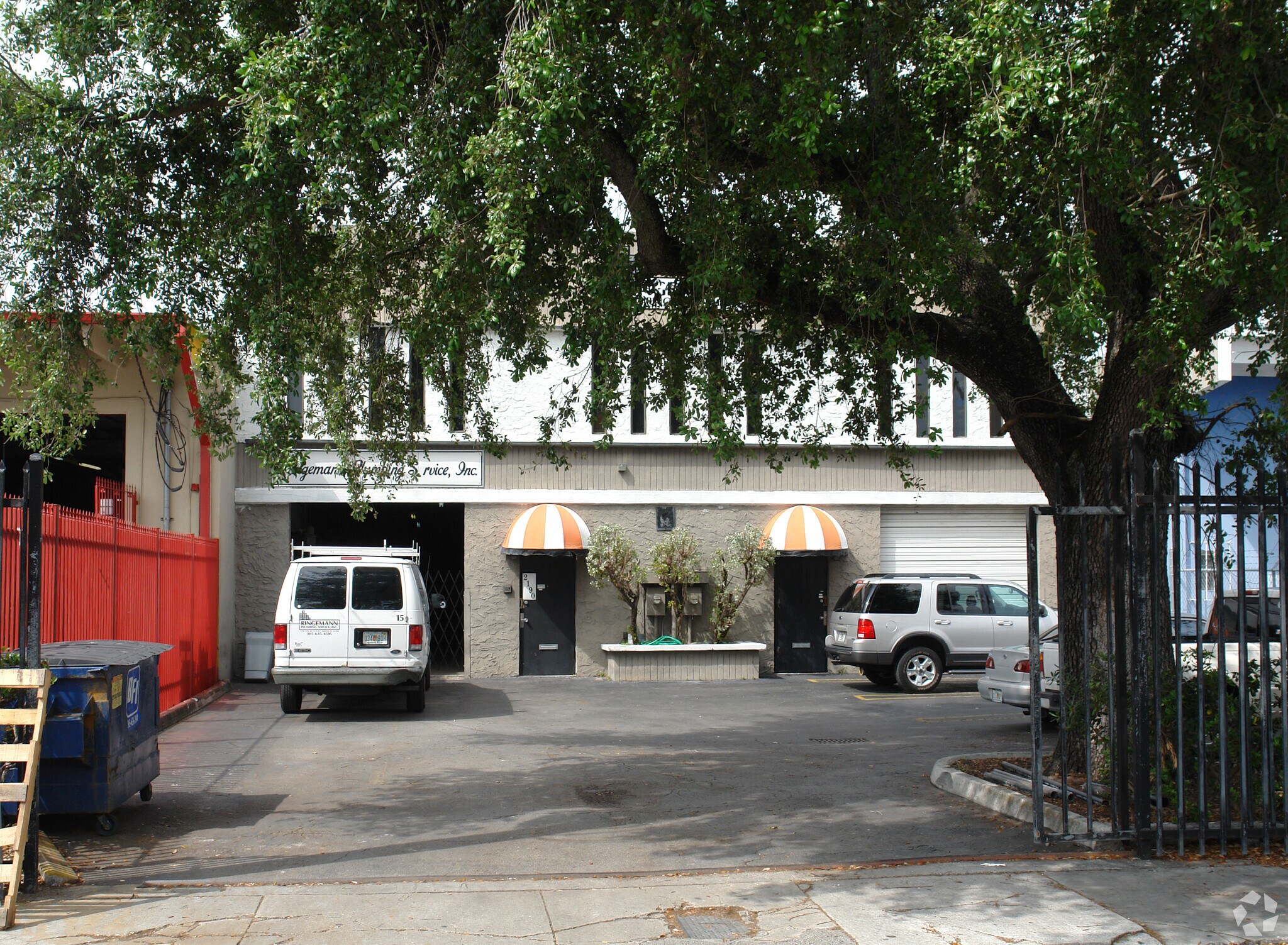 2190 NW 22nd Ct, Miami, FL à vendre Photo principale– Image 1 sur 3