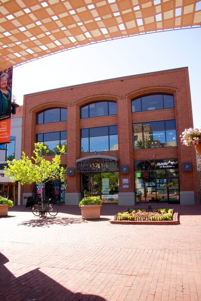 1320 Pearl St, Boulder, CO à louer - Photo de l’immeuble – Image 2 sur 8