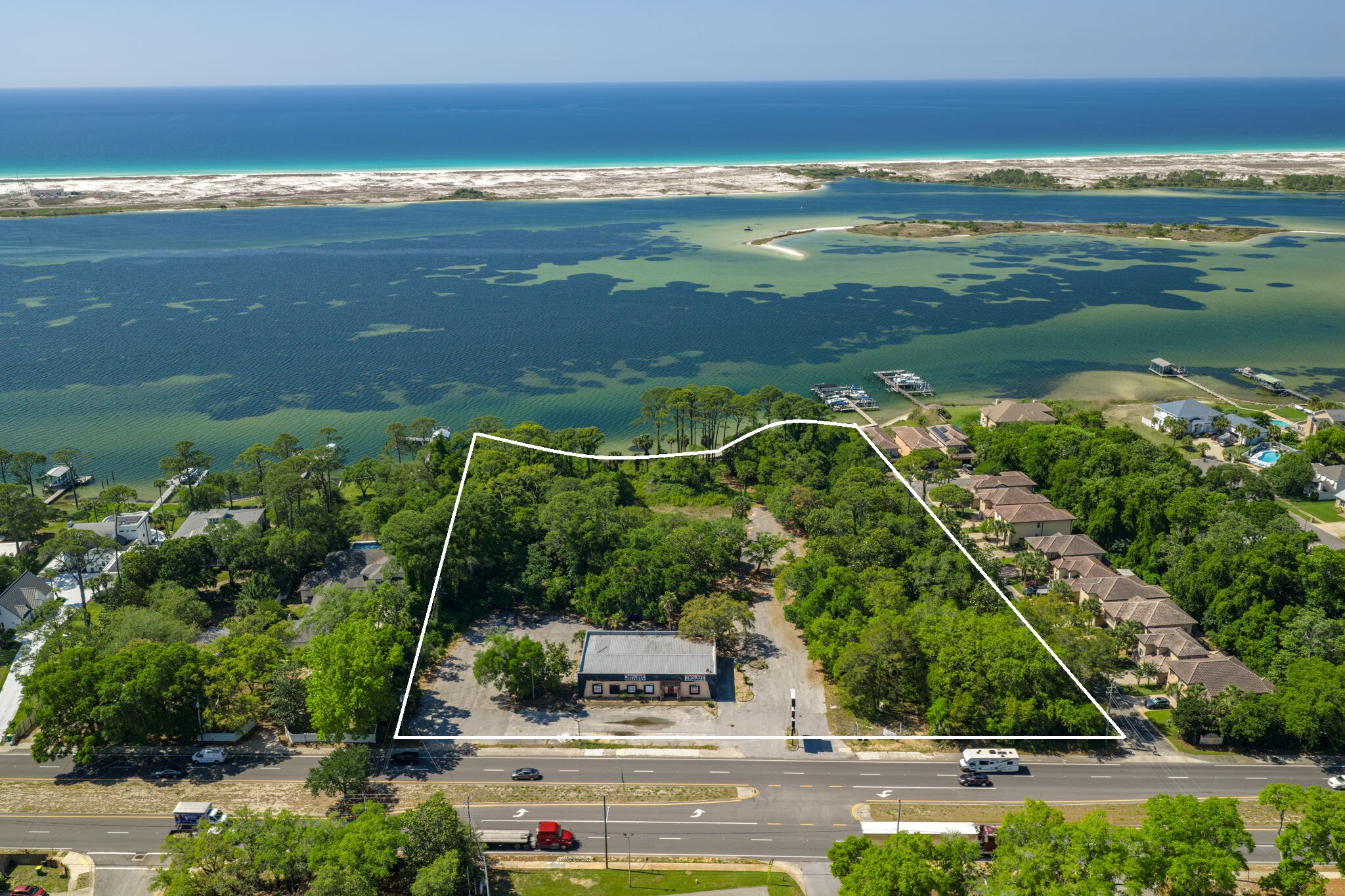 757 E Miracle Strip Pky, Mary Esther, FL à vendre Photo principale– Image 1 sur 5