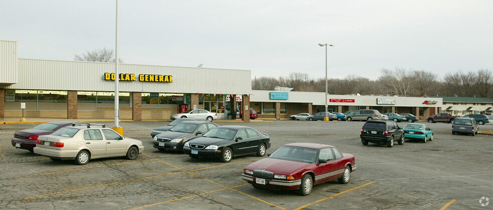 914-924 Windsor St, Sun Prairie, WI à louer - Photo de l’immeuble – Image 1 sur 3