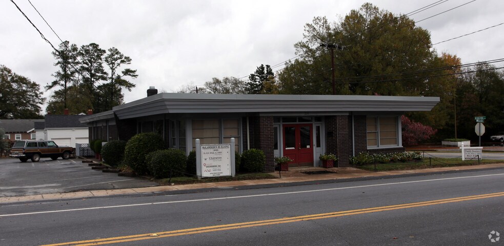 201 S Weston St, Fountain Inn, SC à vendre - Photo de l’immeuble – Image 2 sur 50