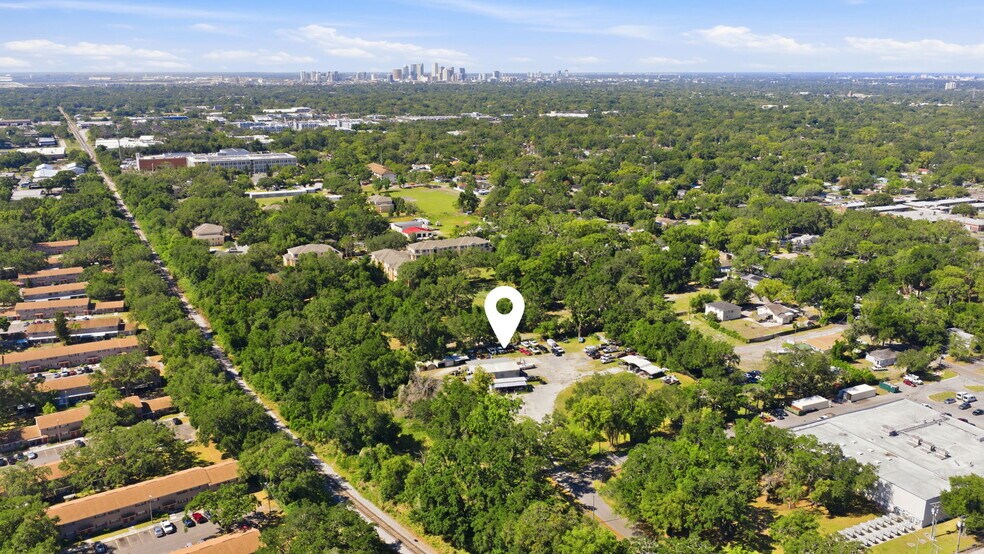2415 E Sligh Ave, Tampa, FL à vendre - Photo de l’immeuble – Image 2 sur 7