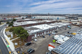 4480 Chesswood Dr, Toronto, ON - VUE AÉRIENNE  vue de carte