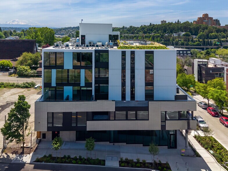 1605 S Jackson St, Seattle, WA à louer - Photo de l’immeuble – Image 3 sur 4