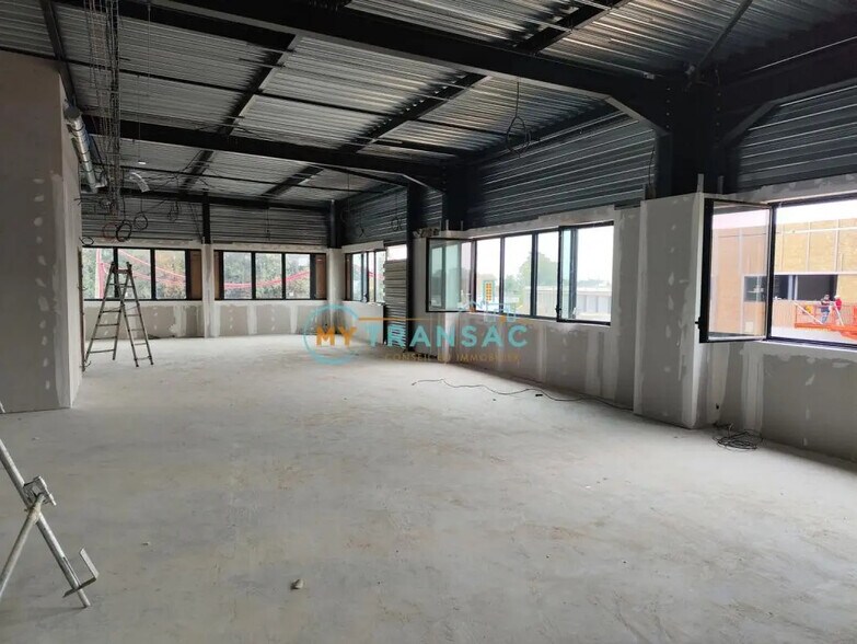 Local d’activités dans Chalifert à louer - Photo intérieure – Image 3 sur 8