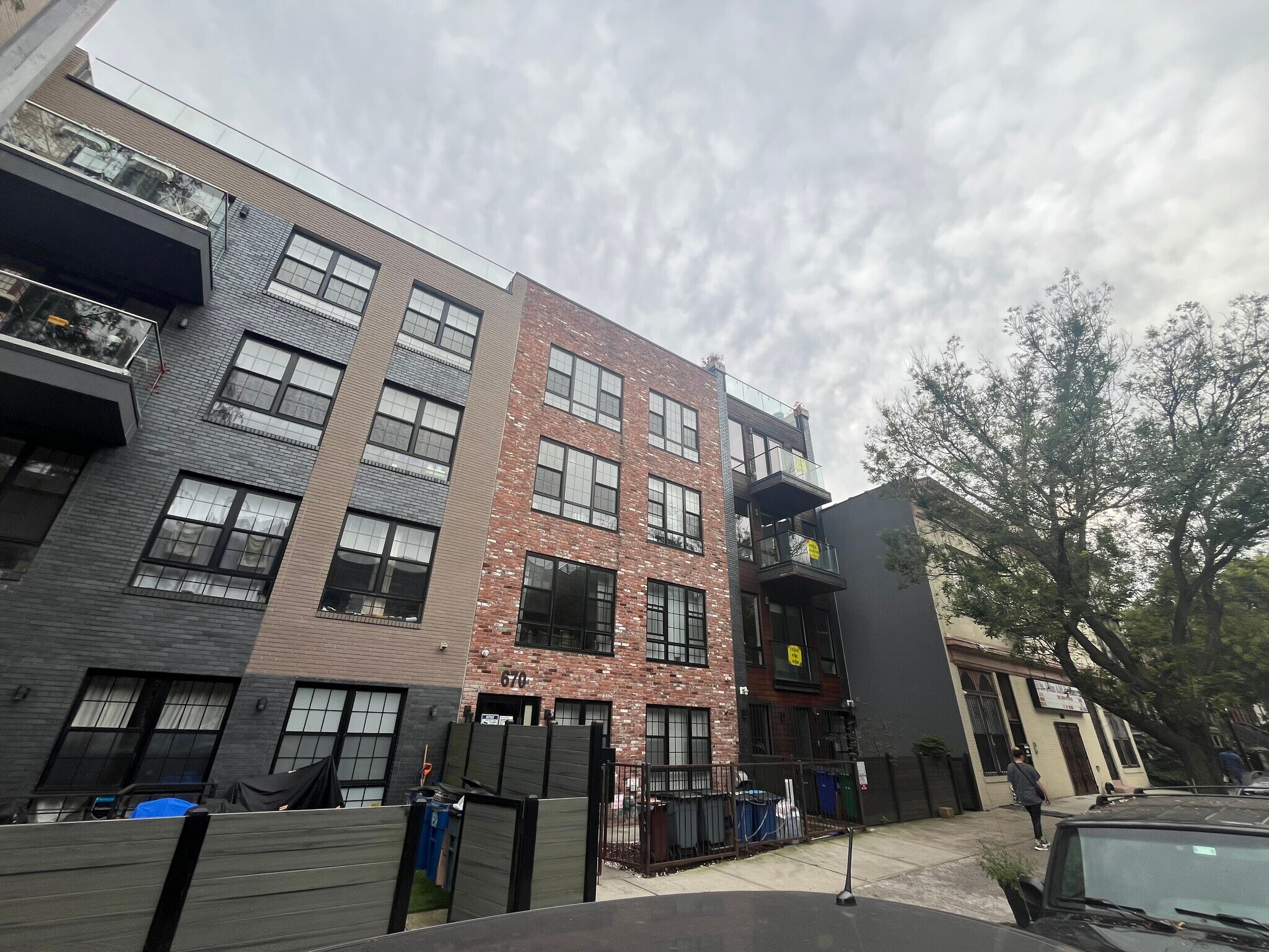 670 Halsey St, Brooklyn, NY à vendre Photo principale– Image 1 sur 6