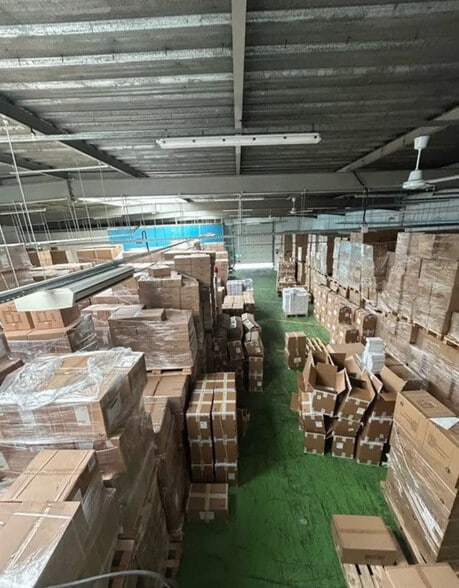 Industriel/Logistique dans Montreuil à louer - Photo intérieure – Image 2 sur 2