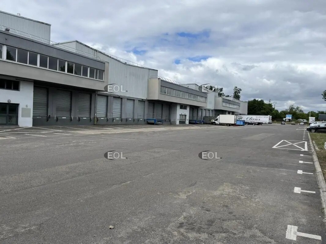 Industriel/Logistique dans Herblay-sur-Seine à louer Photo de l’immeuble– Image 1 sur 6