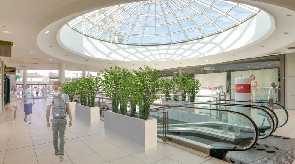 Local commercial dans Le Mans à louer - Photo de l’immeuble – Image 1 sur 8