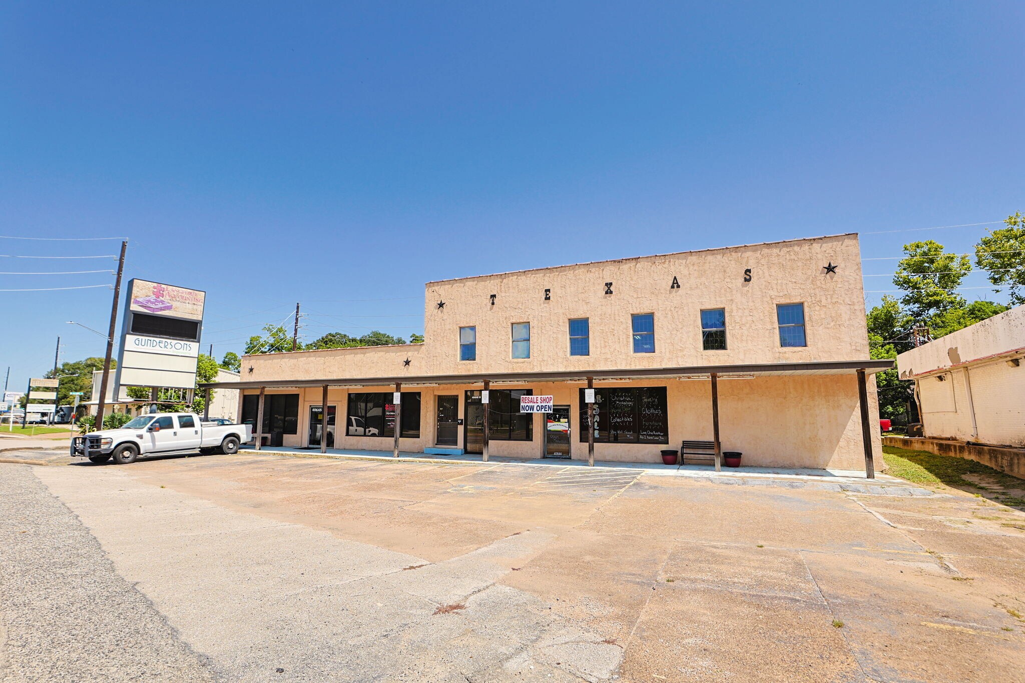 40648 Hwy290 Business, Waller, TX à vendre Photo de l’immeuble– Image 1 sur 35