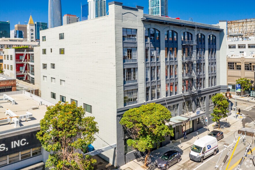 300 Brannan St, San Francisco, CA à louer - Photo de l’immeuble – Image 2 sur 6