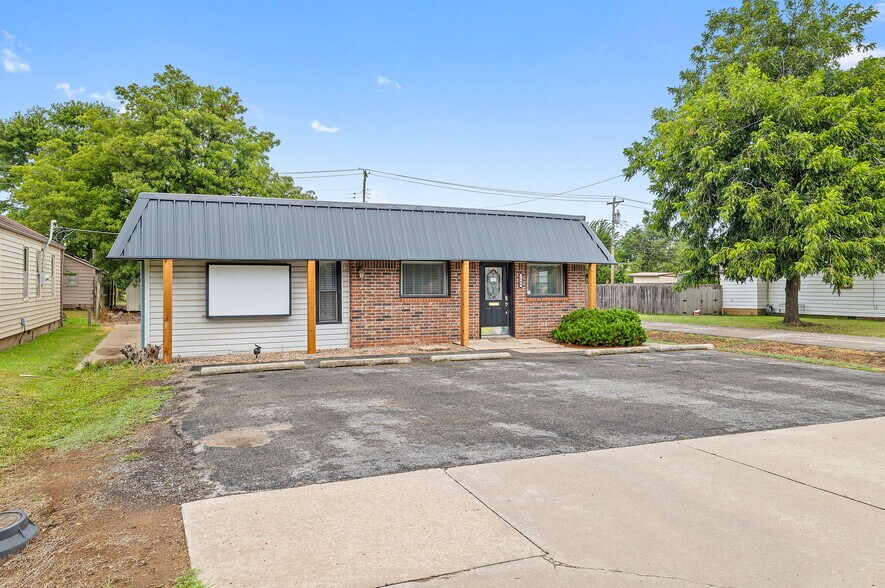 1600 S Choctaw Ave, El Reno, OK à louer - Photo de l’immeuble – Image 2 sur 22