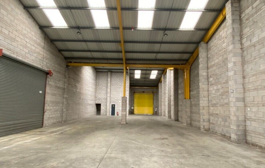 Kirkby Bank Rd, Liverpool à louer - Photo de l’immeuble – Image 3 sur 24