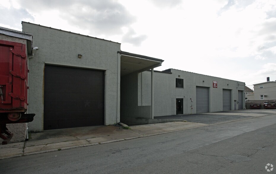 213 King St, Hackensack, NJ à louer - Photo de l’immeuble – Image 2 sur 3