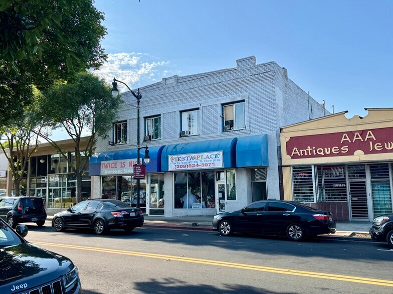 116-118 W Yosemite Ave, Manteca, CA à vendre - Photo de l’immeuble – Image 1 sur 9