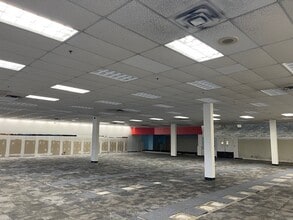 1900 Empire Blvd, Webster, NY à louer Photo intérieure– Image 2 sur 3