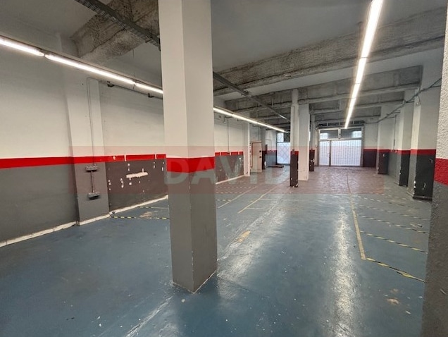 Local commercial dans Barcelone, Barcelona à louer Photo intérieure– Image 1 sur 4