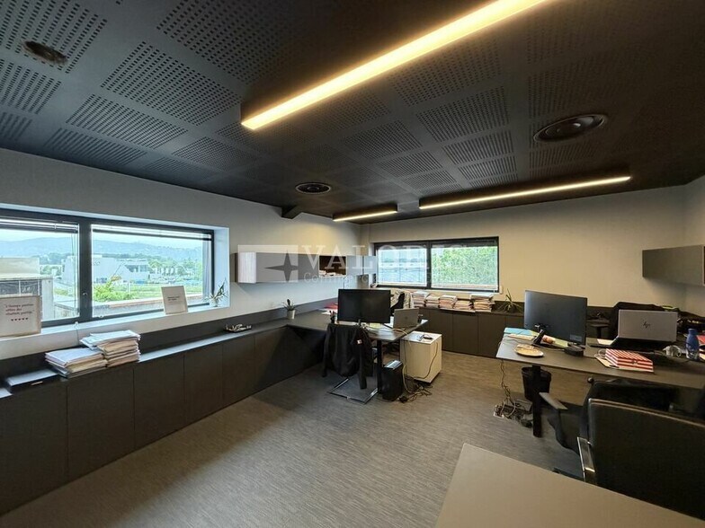 Bureau dans Dardilly à vendre - Photo de l’immeuble – Image 2 sur 14