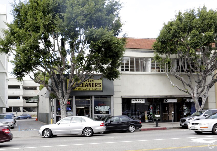 1071 Gayley Ave, Los Angeles, CA à louer - Photo principale – Image 1 sur 4