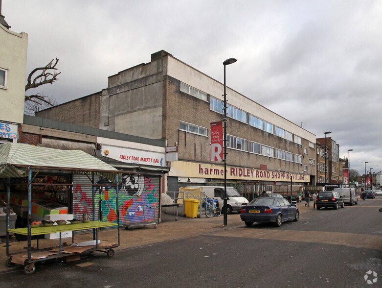 51-63 Ridley Rd, Londres à louer - Photo de l’immeuble – Image 2 sur 3