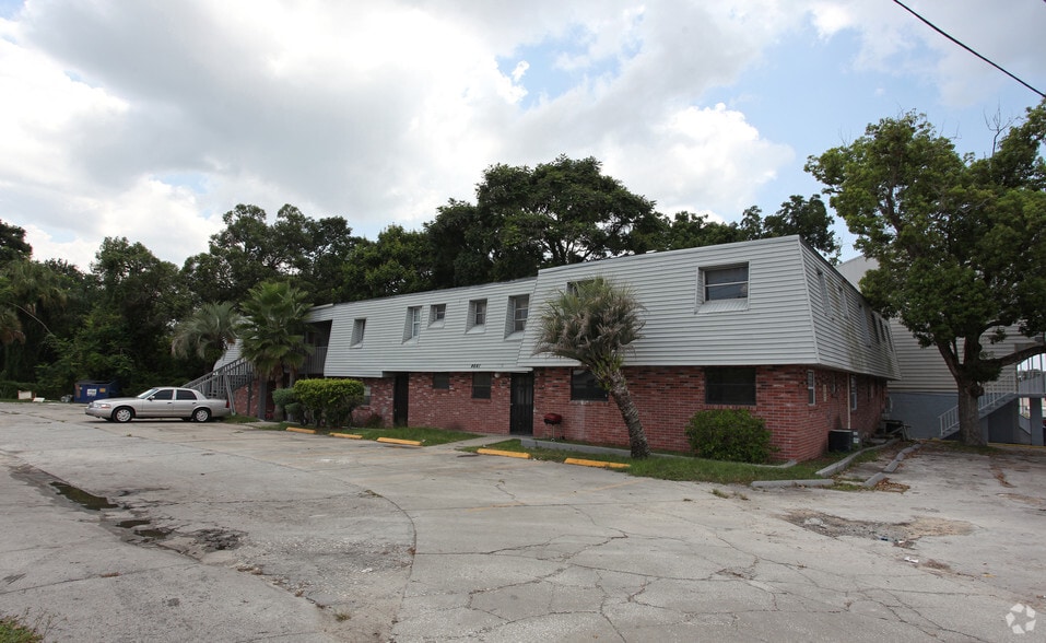 5432 Cheri Ct, New Port Richey, FL à vendre - Photo principale – Image 1 sur 12