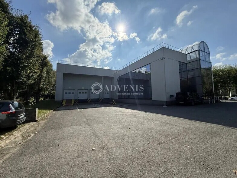 Industriel/Logistique dans Bussy-Saint-Georges à louer - Photo de l’immeuble – Image 1 sur 7