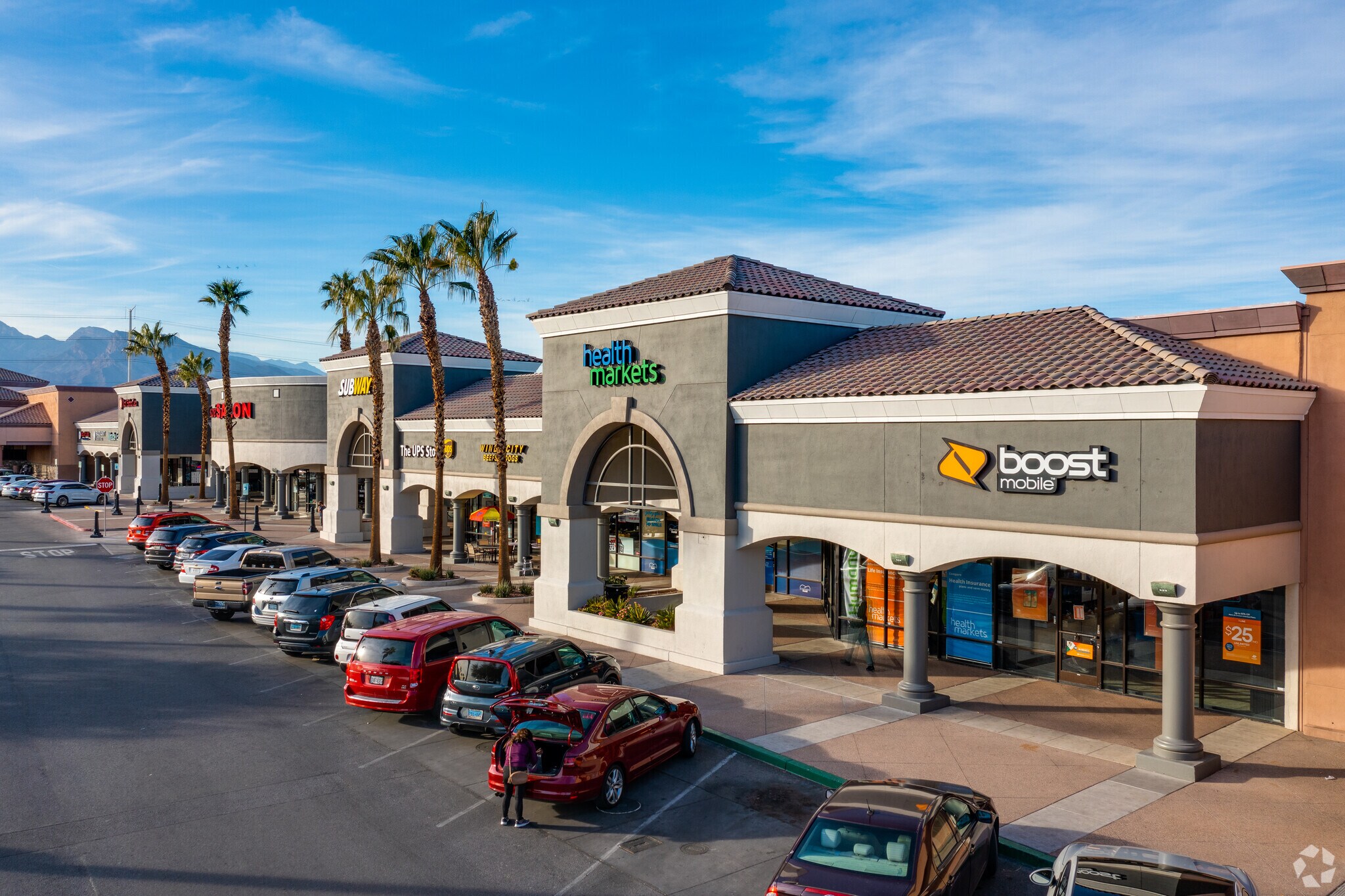 7450-7590 W Lake Mead Blvd, Las Vegas, NV à louer Photo principale– Image 1 sur 6