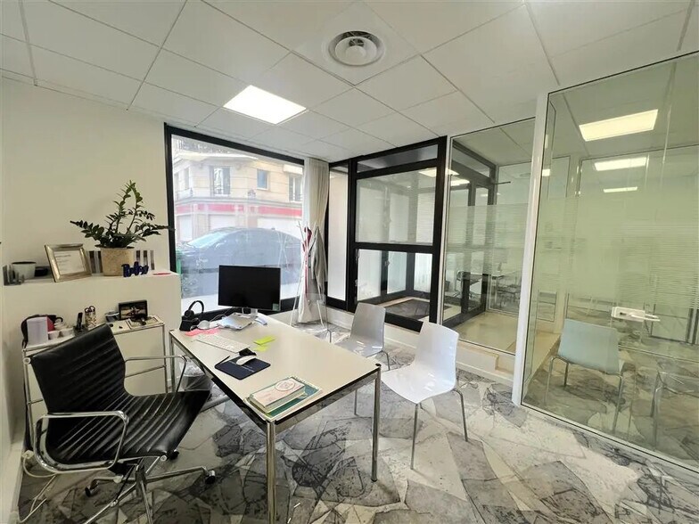Bureau dans Paris à louer - Photo de l’immeuble – Image 1 sur 9