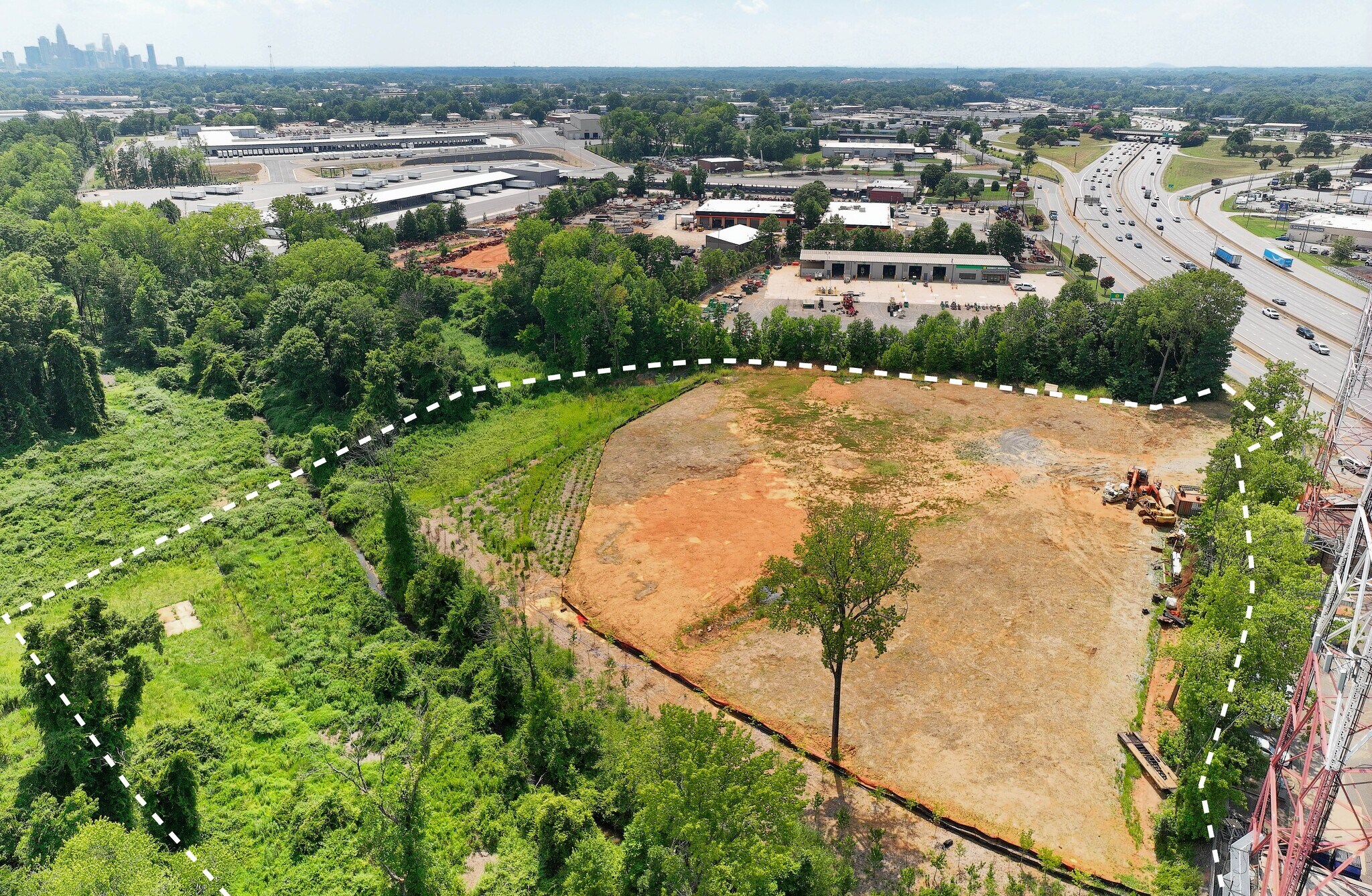 4750 N Reagan Dr, Charlotte, NC à vendre Aérien– Image 1 sur 5