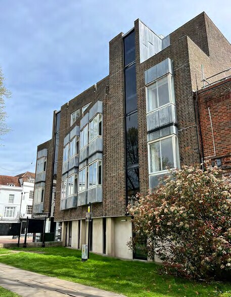 1-3 South St, Chichester à louer - Photo de l’immeuble – Image 2 sur 7