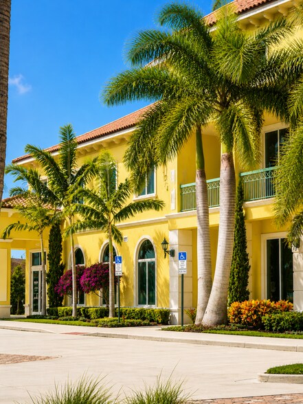 7041-7043 S US Highway 1, Port Saint Lucie, FL à louer - Photo de l’immeuble – Image 3 sur 6