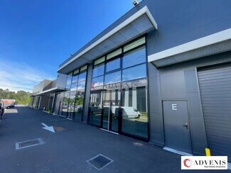 Plus de détails pour Local d'activités à louer