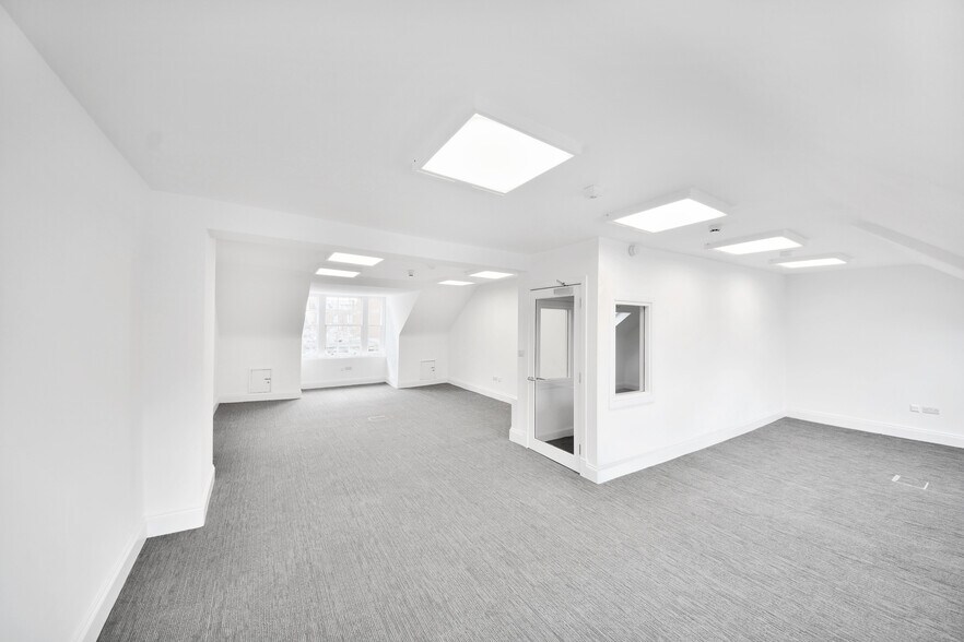 112 George St, Edinburgh à louer - Photo de l’immeuble – Image 2 sur 9