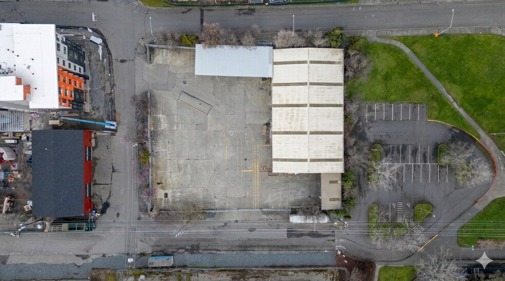 1419 C St, Bellingham, WA à louer - Photo de l’immeuble – Image 2 sur 2