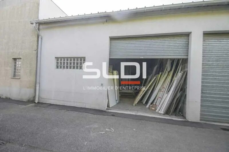 Industriel/Logistique dans SAINT-SYMPHORIEN-D'OZON à louer - Photo de l’immeuble – Image 2 sur 4