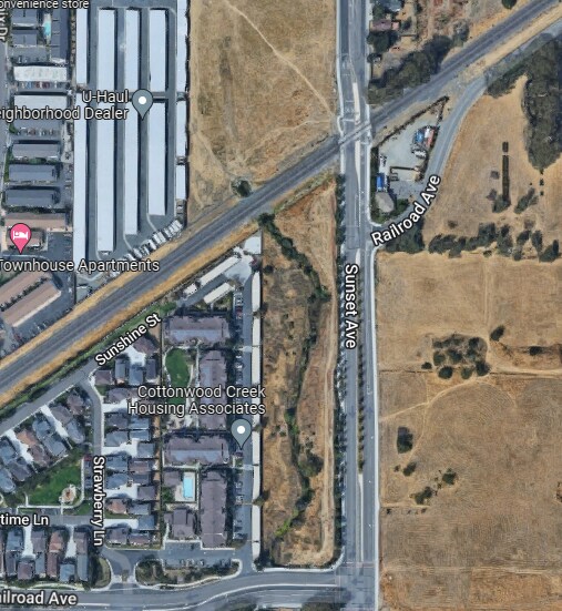 131 Sunset Ave, Suisun City, CA à vendre - Aérien – Image 2 sur 2