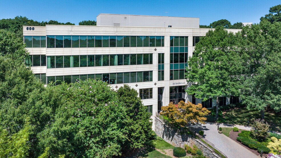 245 TownPark Dr, Kennesaw, GA à louer - Photo principale – Image 1 sur 25