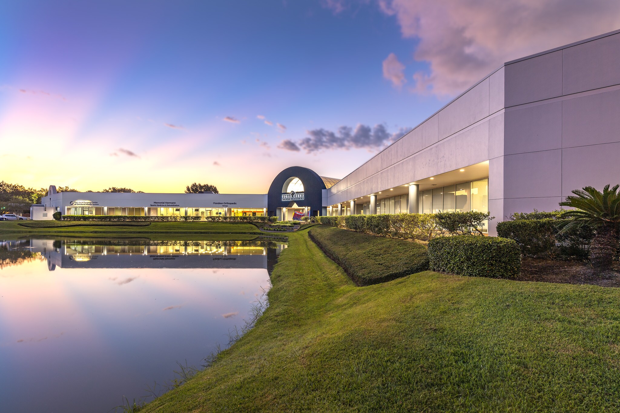 14815-14863 Southwest Fwy, Sugar Land, TX à louer Photo principale– Image 1 sur 16