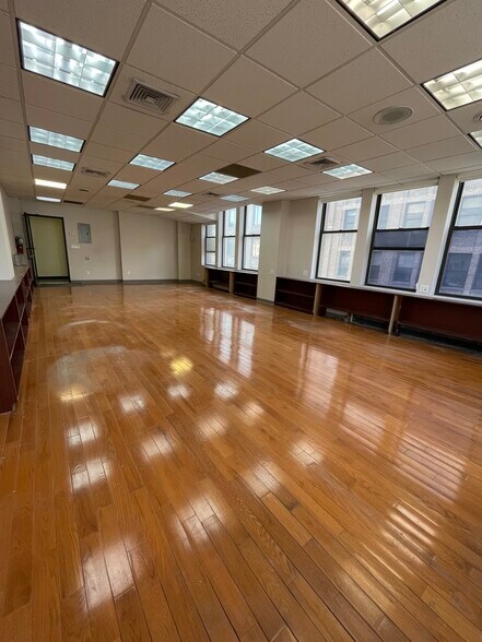 109 Lafayette St, New York, NY à louer - Photo de l’immeuble – Image 3 sur 8