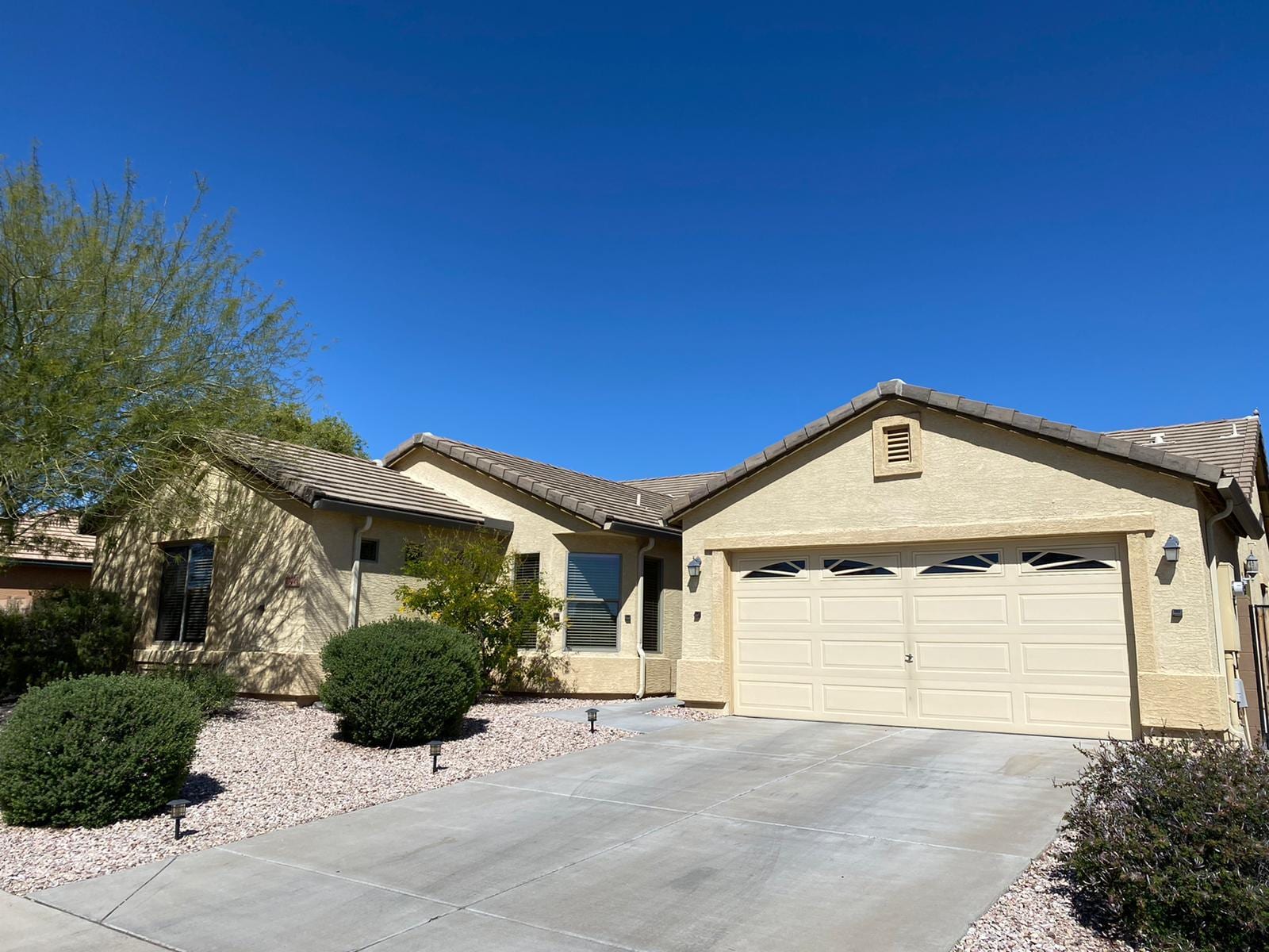 23026 W Gardenia Dr, Buckeye, AZ à vendre Photo principale– Image 1 sur 57