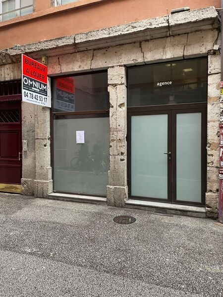 Bureau dans Lyon à louer Photo de l’immeuble– Image 1 sur 9