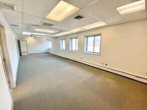 525 Fenimore Rd, Mamaroneck, NY à louer Photo intérieure– Image 2 sur 10