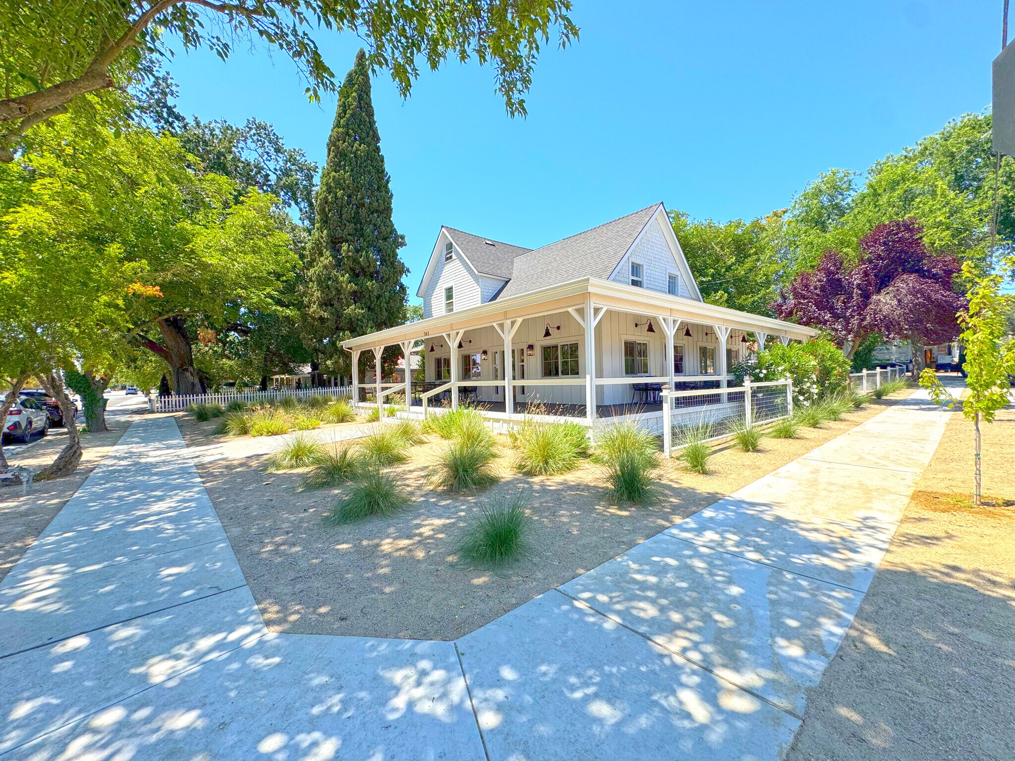 745 Park St, Paso Robles, CA à vendre Photo principale– Image 1 sur 17