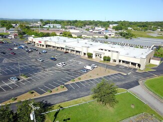 Plus de détails pour 500 W Main St, Hendersonville, TN - Local commercial à louer