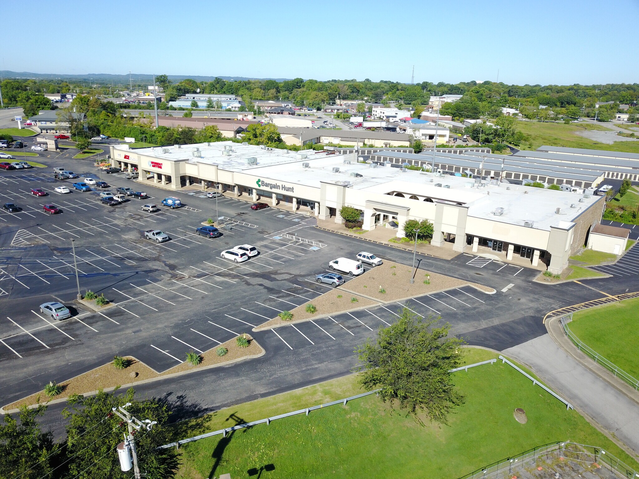 500 W Main St, Hendersonville, TN à louer Photo principale– Image 1 sur 13