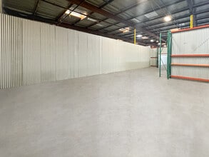 5625 E Firestone Blvd, South Gate, CA à louer Photo intérieure– Image 1 sur 4